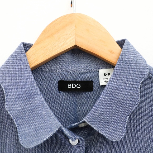 NWOT UO Denim Button Down Crop Top - Picture 5 of 5